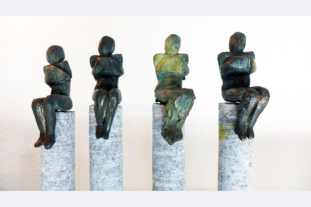 Andrea Tiebel-Quast, "gebunden" Bronze auf Granit, 2020